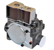 Worcester Bosch Genuine Boiler Part 87161165150 Gas Valve - NEW