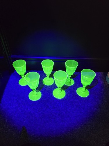 Beautiful set uranium - of, 6