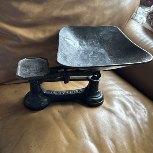 Bin vintage cast - bin, weighing