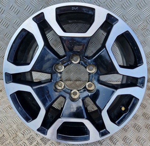 Toyota hilux genuine - 18",
