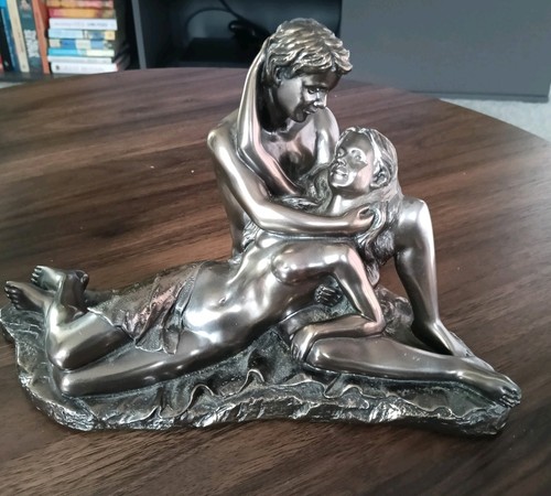 Art deco the lovers sculpture - the,