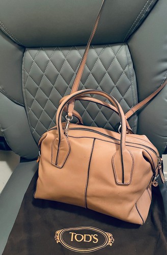 Authentic tods tote stachel - tods,