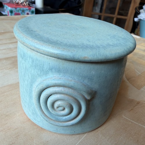 Tom agnew irish - studio, pottery