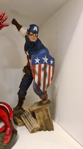 Sideshow collectibles captain - collectibles,
