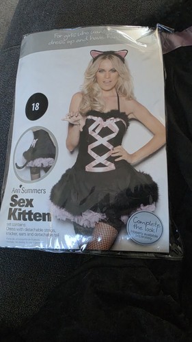Sex kitten ann summer - sex, outfit