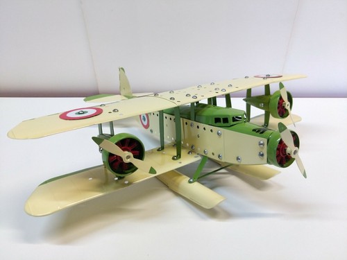 Meccano airplane constructor - airplane,