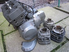 KAWASAKI KH250 S1E COMPLETE ENGINE WITH CARBS & SPARE CYLINDERS KH 250