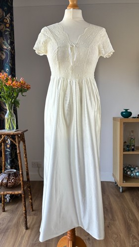 Ivory silky sheen nylon - ivory,