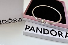 Pandora Moments Classic Charm