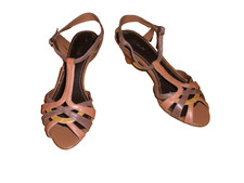 Ladies new leather Clarks