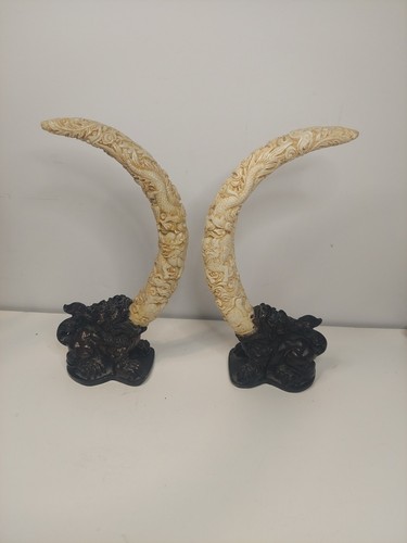 Vintage style hand carved - vintage, hand-carved