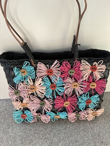 Small basket hand woven wicker - small,
