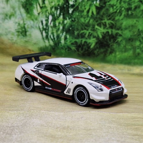 Majorette nissan skyline r - majorette,