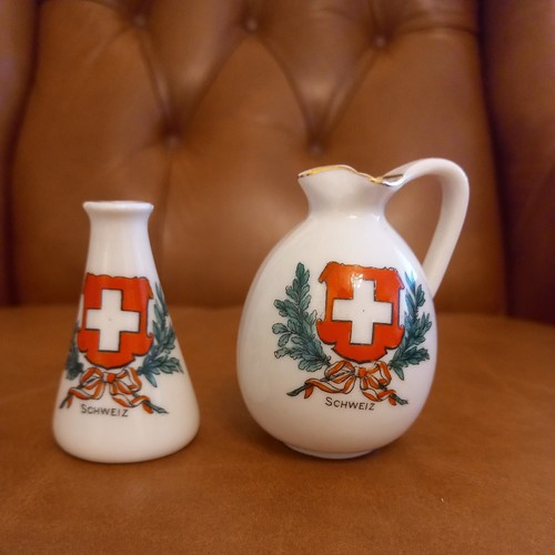 Goss crested china - crested, model