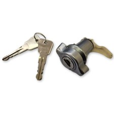 Triumph TR7 TR8 ** BOOT LOCK with new key cut ** TWIST TYPE - YKC209