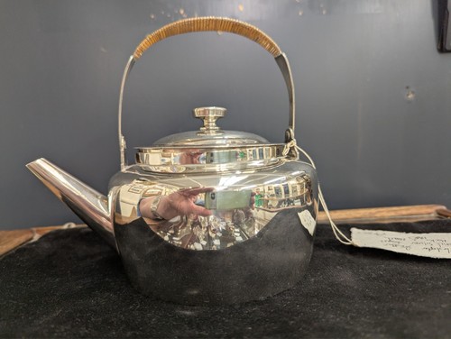 Silver teapot dr - teapot, by
