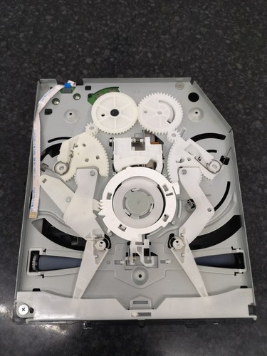 Genuine playstation ps4 - genuine,