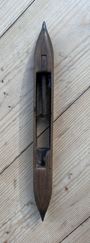 Wooden brown weaving - brown,