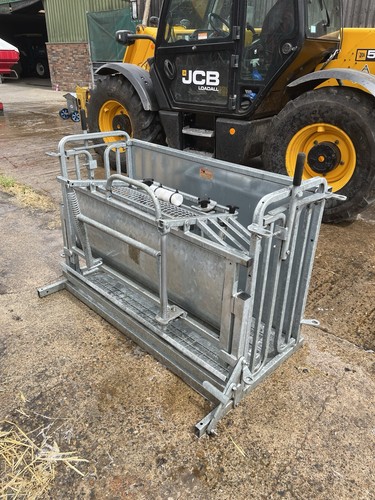 Sheep turnover crate - turnover,