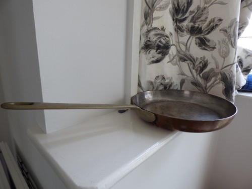 Vintage copper frying - frying, pan