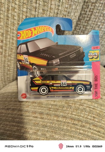 Hot wheels metro 6r4 rally - hot,