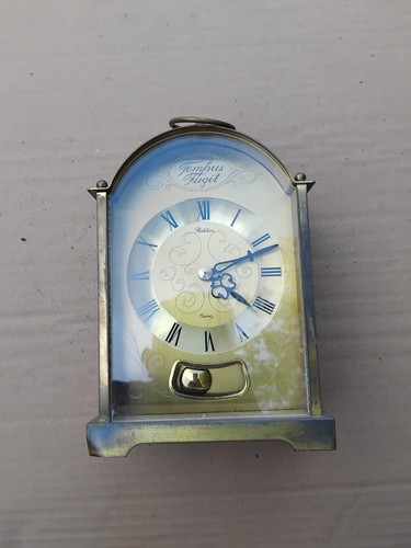 Vintage tempus fugit - tempus, clock