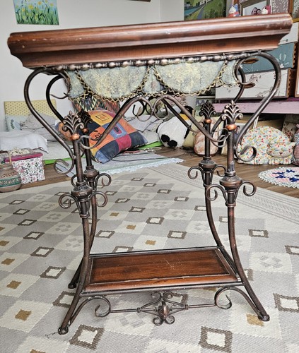 Vintage cast iron wood - cast,