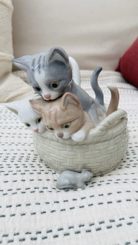Lladro curious kittens - lladro, kittens"