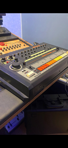 Roland 808 rhythm composer - rhythm,