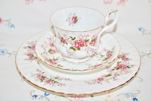 Superb royal albert lavender - superb,