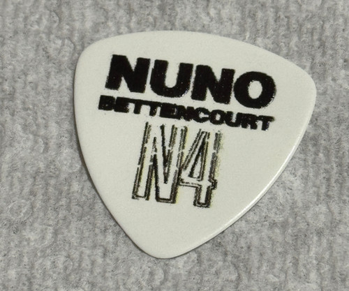 Nuno bettencourt washburn - nuno, bass