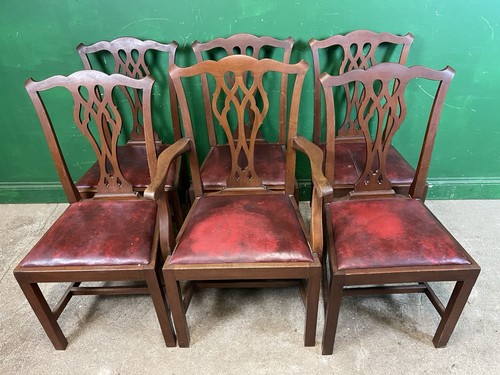 Set chippendale style - of, 6