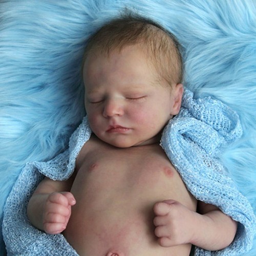 Quinn sleeping authentic - quinn, *authentic