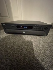 NAD 5 Disc Changer T 571 DVD