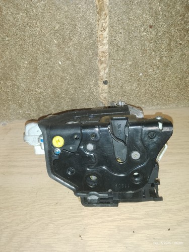 Rear left door lock - rear,