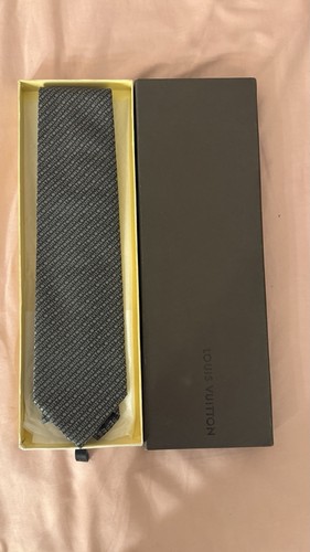Louis vuitton 2010 silk - louis,