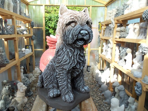 Concrete garden statue - ,