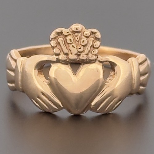 9ct yellow gold claddagh ring - yellow,
