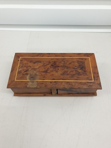 Moroccan thuya wood twist box - twist,