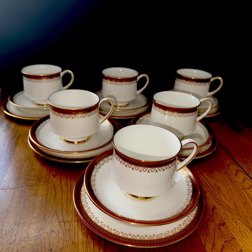 Full set paragon holyrood - full, of