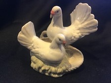 Figurine Ornament Porcelain Miquel Requena Spain Doves Nesting Free Postage
