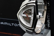 *Near MINT / BOX* HAMILTON Ventura H245150 Silver Dial 34mm Automatic Men Watch
