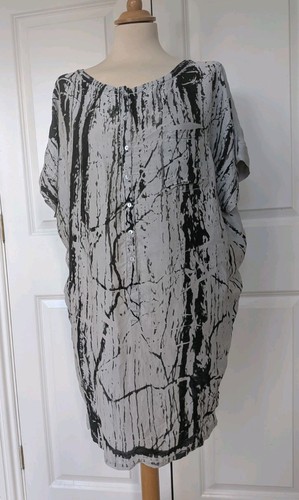 Zara pale grey - silk, printed