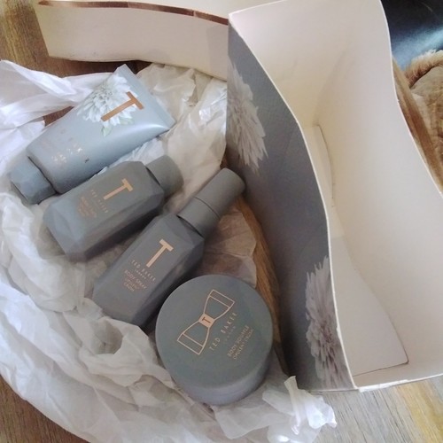 Brand new ted baker pretty - baker,