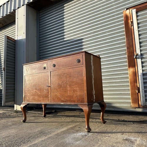 Queen anne style sideboard - queen,