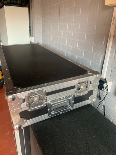 Music equipment gig - equipment, case