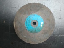 Wolf Aluminium Oxide Bench Grinding Wheel 60G (200mm x 25mm)