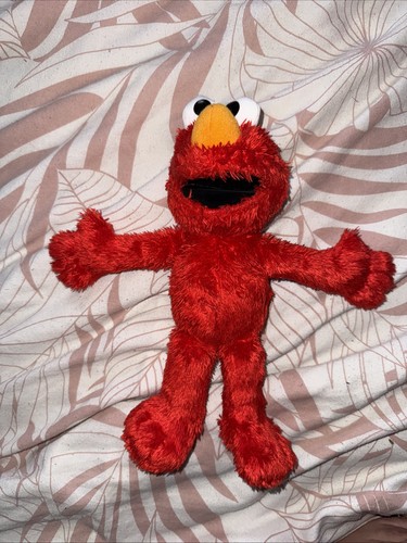 Sesame street elmo - street, plush