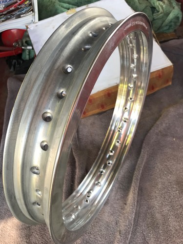 Borrani wheel rim - 18, x