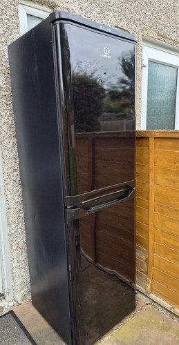 Indesit 250l fridge - indesit, 60/40